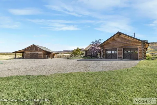 $1,495,000 | 1330 Larsen Lane, Driggs, ID 83422