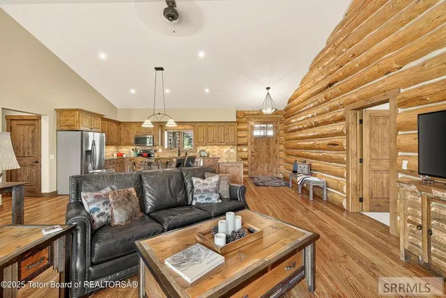 $1,495,000 | 1330 Larsen Lane, Driggs, ID 83422