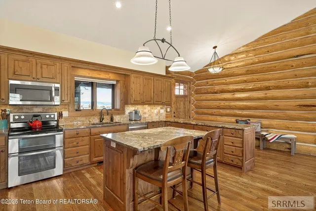$1,495,000 | 1330 Larsen Lane, Driggs, ID 83422
