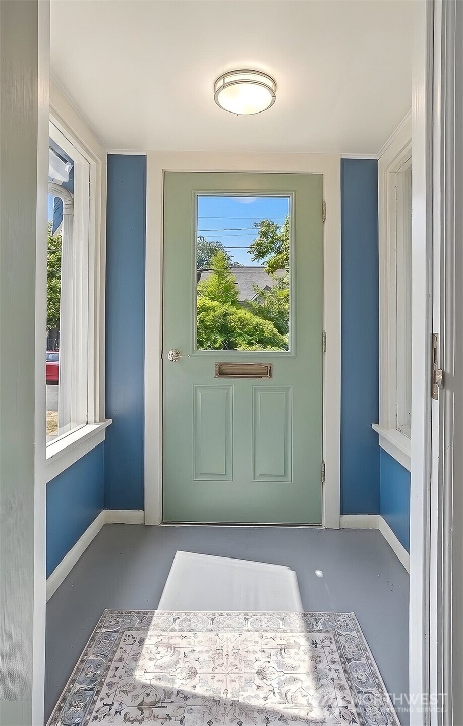 338 Northwest 79th Street Seattle, WA 98117 - Photo 4 of 33