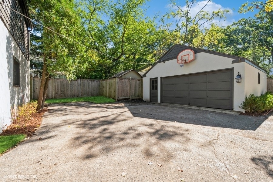 1112 Tower Road Winnetka, IL 60093 - Photo 28 of 33