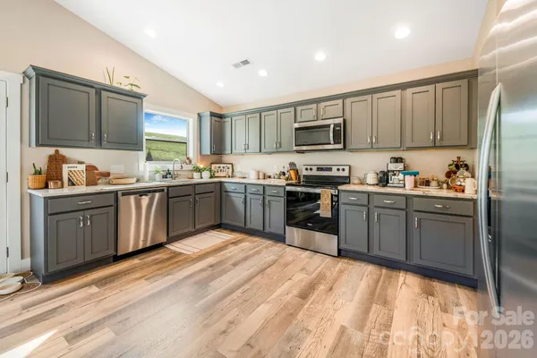 $515,000 | 38 Sunrise Drive, Mars Hill, NC 28754