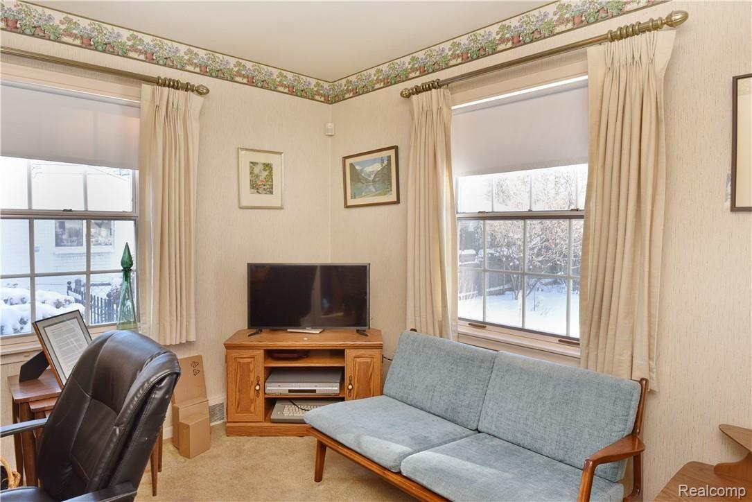4151 Cumberland Road Berkley, MI 48072 - Photo 9 of 22 4151 Cumberland_09.JPG