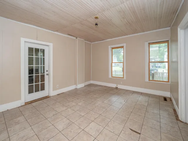 $149,000 | 935 Osborne Street, Kalamazoo, MI 49001