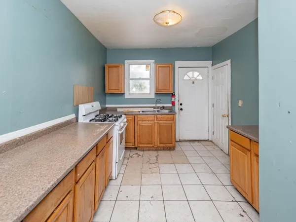 $149,000 | 935 Osborne Street, Kalamazoo, MI 49001