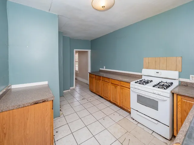 $149,000 | 935 Osborne Street, Kalamazoo, MI 49001