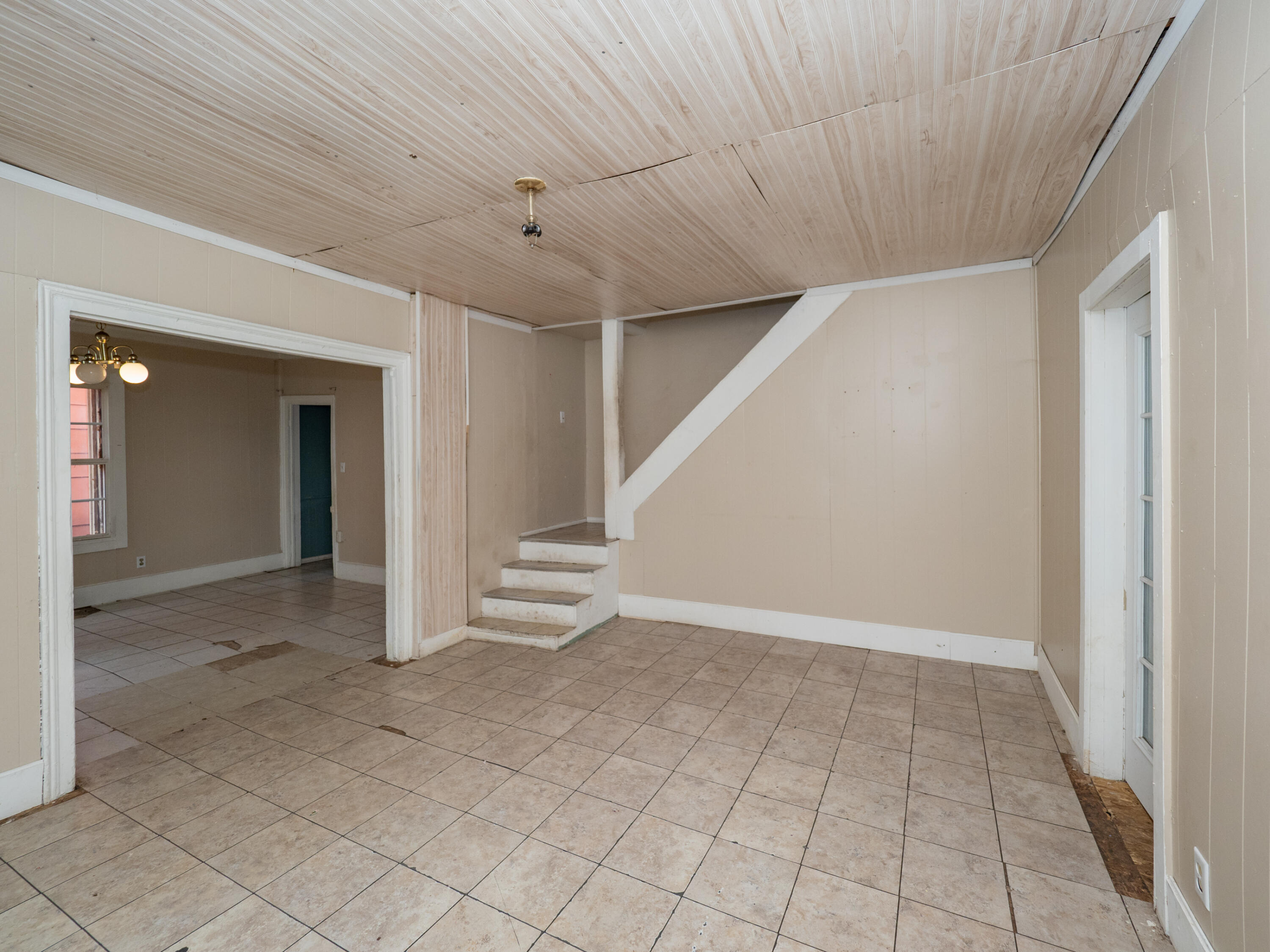 935 Osborne Street Kalamazoo, MI 49001 - Photo 17 of 40 935 Osborne St-112 (1)