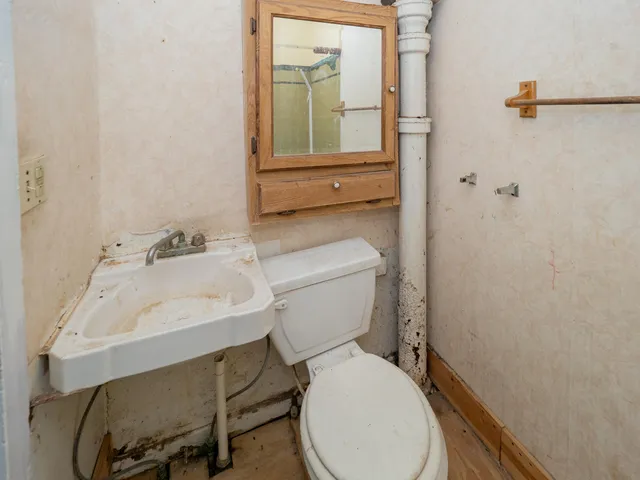 $149,000 | 935 Osborne Street, Kalamazoo, MI 49001