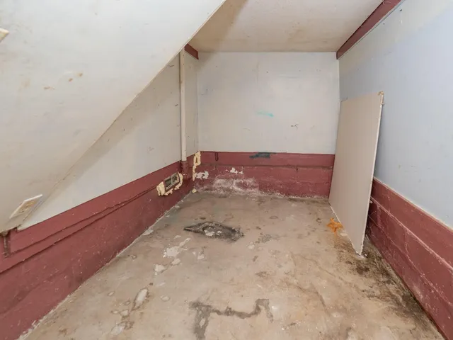 $149,000 | 935 Osborne Street, Kalamazoo, MI 49001