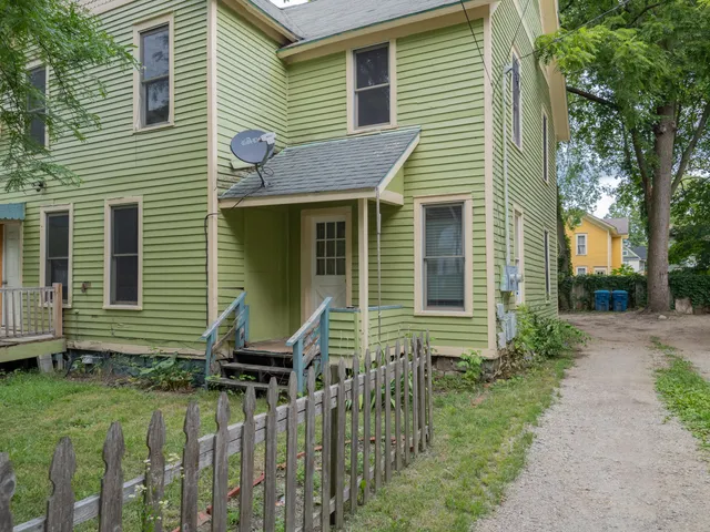 $149,000 | 935 Osborne Street, Kalamazoo, MI 49001