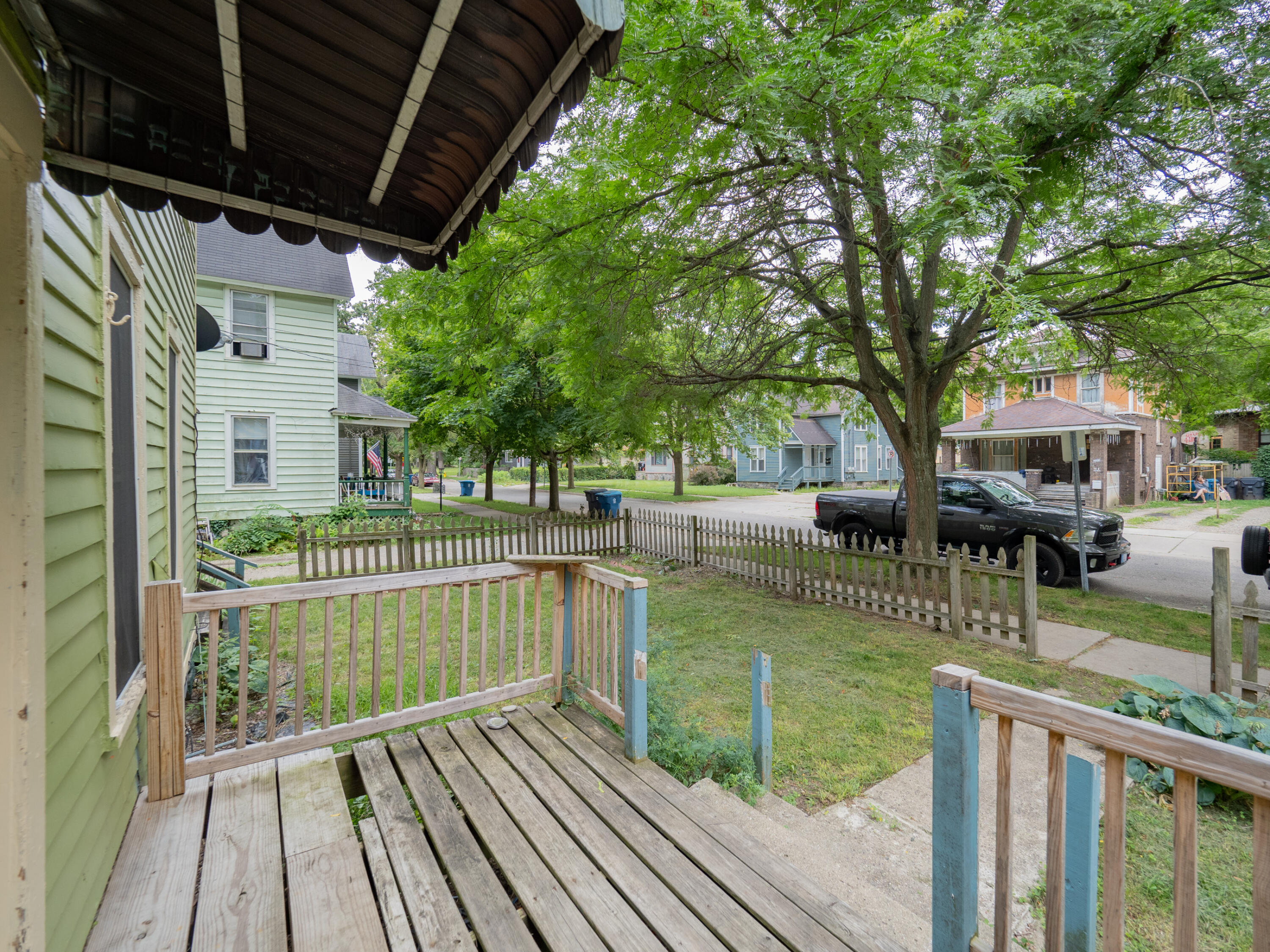 935 Osborne Street Kalamazoo, MI 49001 - Photo 6 of 40 935 Osborne St-137 (1)