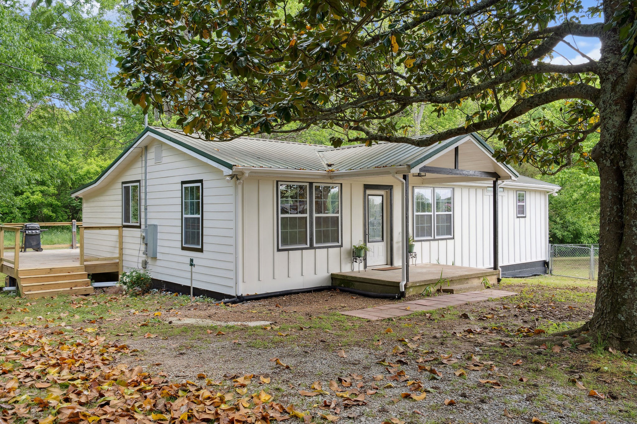 1829 Lockmiller Road Estill Springs, TN 37330 - Photo 2 of 41 Gallery Image 2