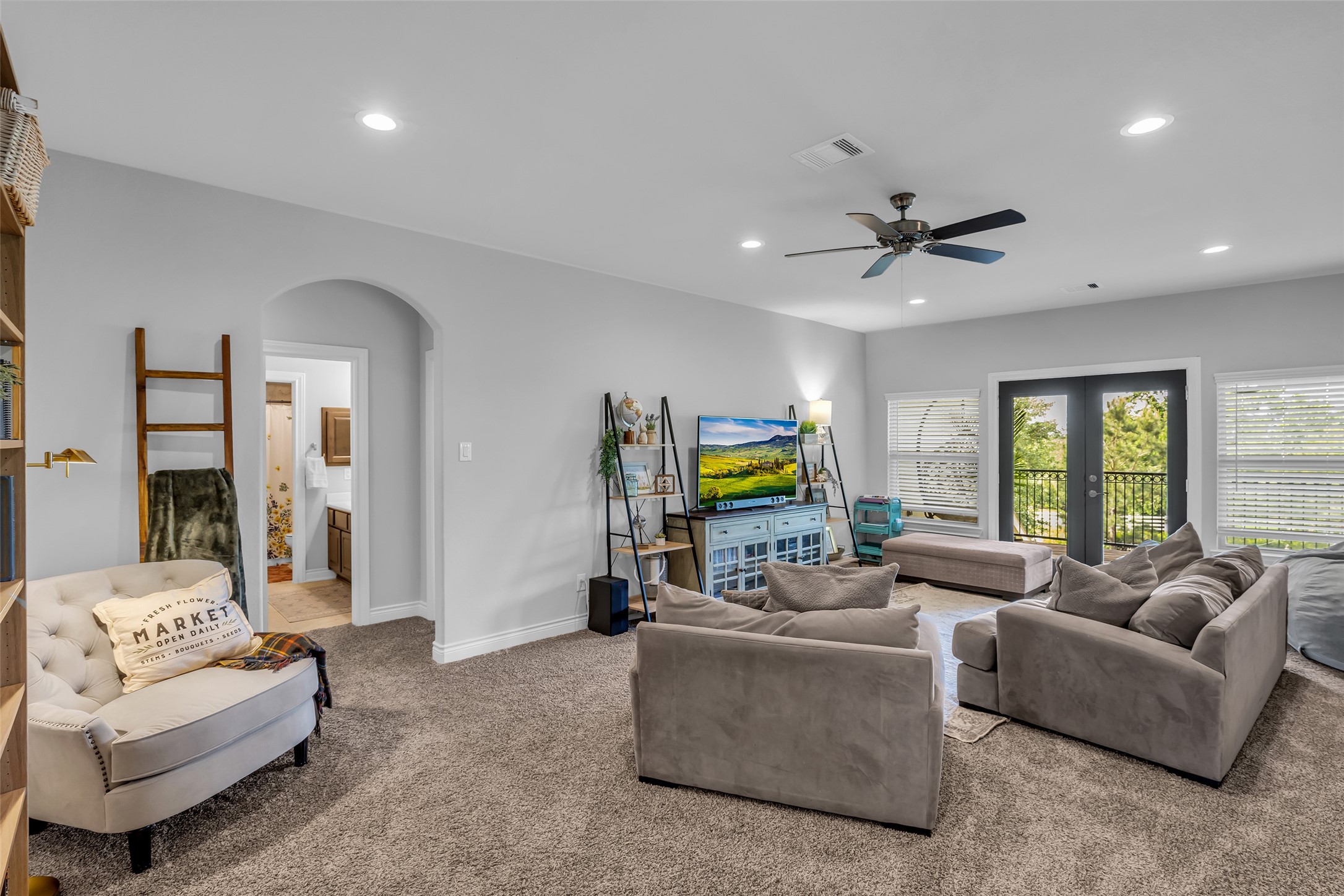 12253 Seagrape Lane Conroe, TX 77304 - Photo 13 of 50
