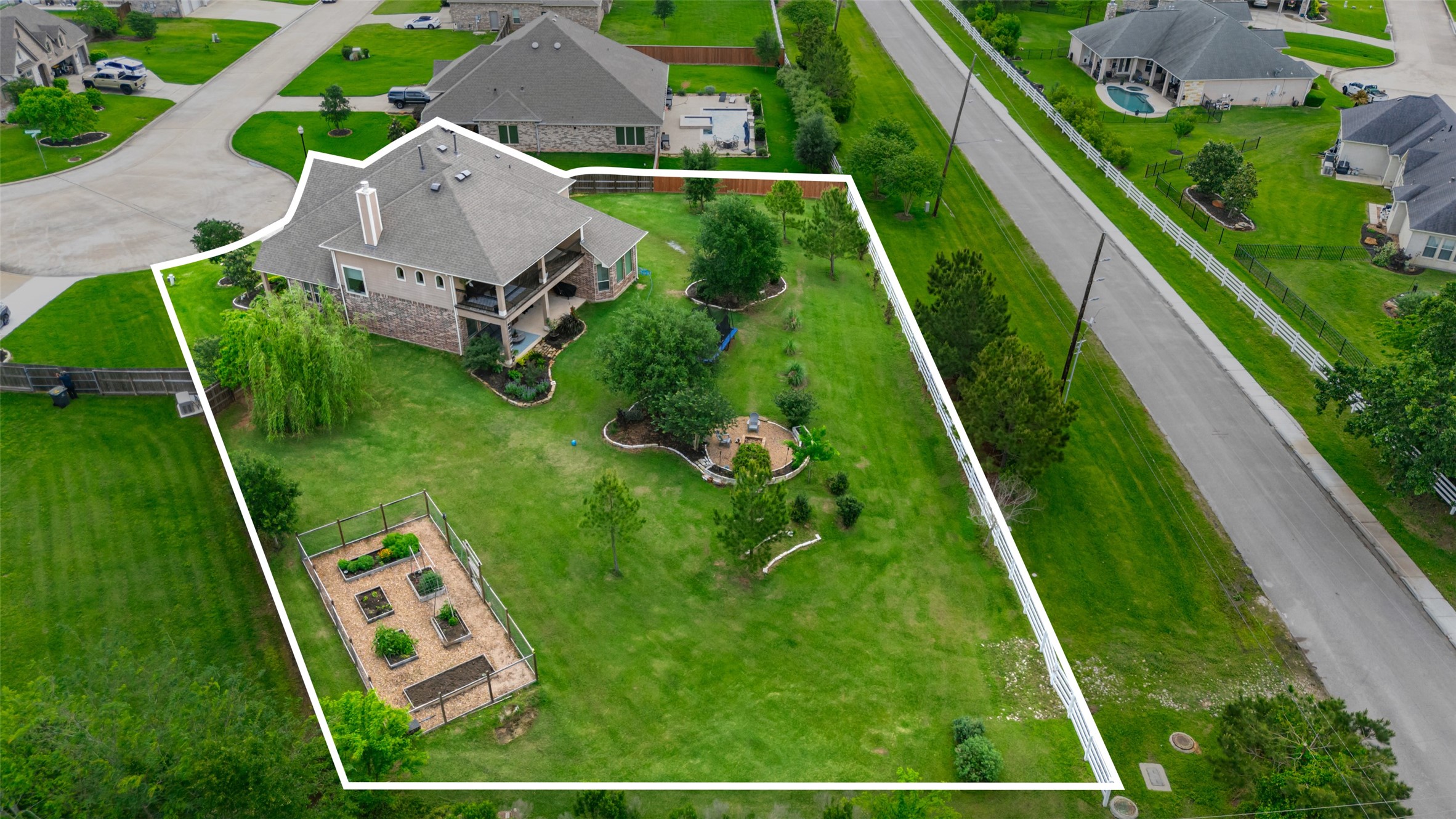 12253 Seagrape Lane Conroe, TX 77304 - Photo 2 of 50