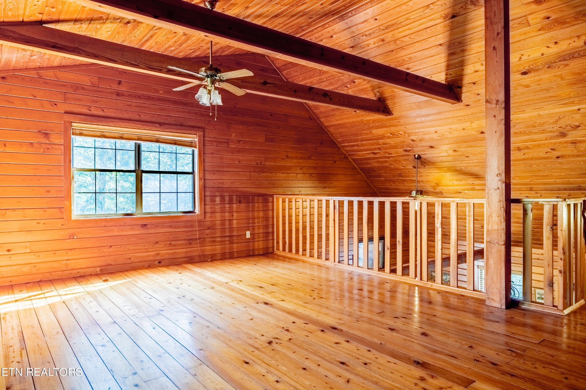 126 Mountain Loft Road Townsend, TN 37882 - Photo 15 of 42 Gallery Image 15