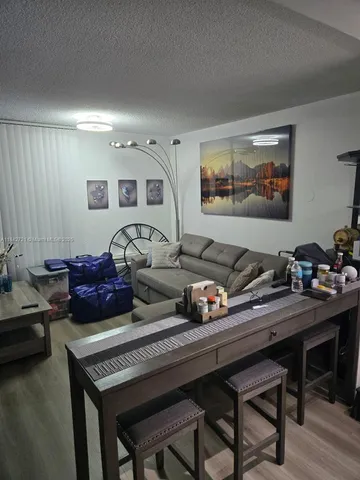 $200,000 | 16450 Northwest 2nd Avenue, Unit 310, Miami, FL 33169