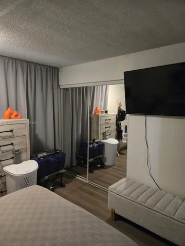 $200,000 | 16450 Northwest 2nd Avenue, Unit 310, Miami, FL 33169