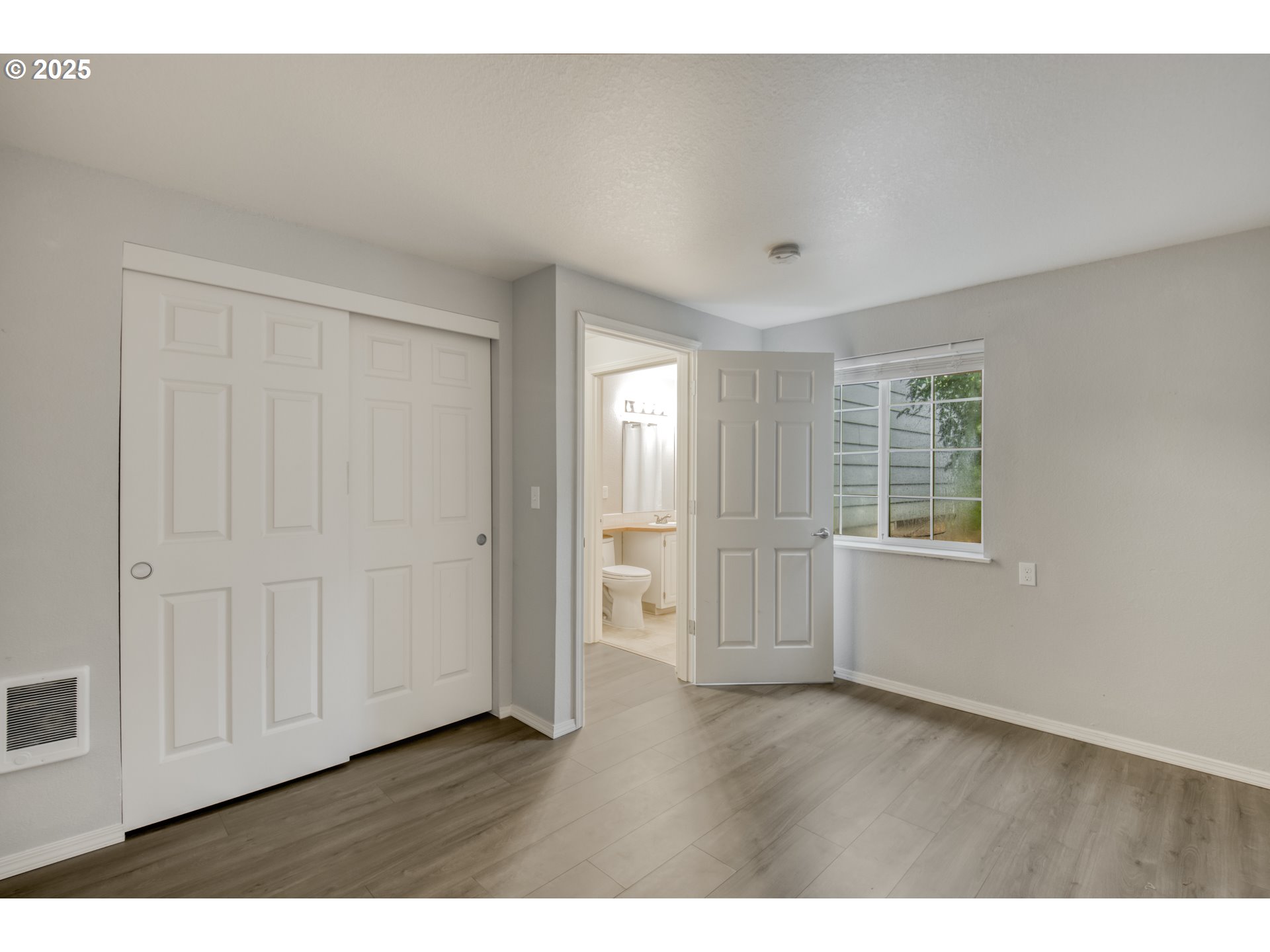 17580 Northwest Springville Road, Unit G5 Portland, OR 97229 - Photo 15 of 31 Gallery Image 15