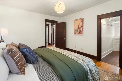 $1,370,000 | 3307 East Pike Street, Seattle, WA 98122