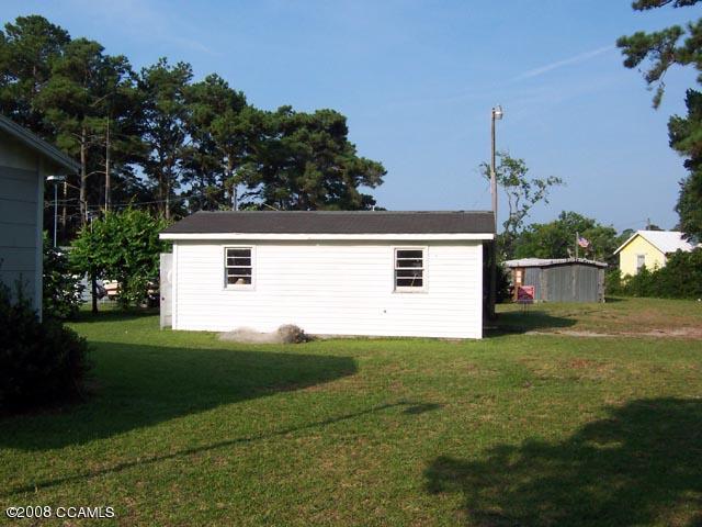 158 Core Sound Loop Road Atlantic, NC 28511 - Photo 6 of 14 garage