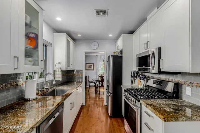 $634,000 | 702 West Cambridge Avenue, Phoenix, AZ 85007