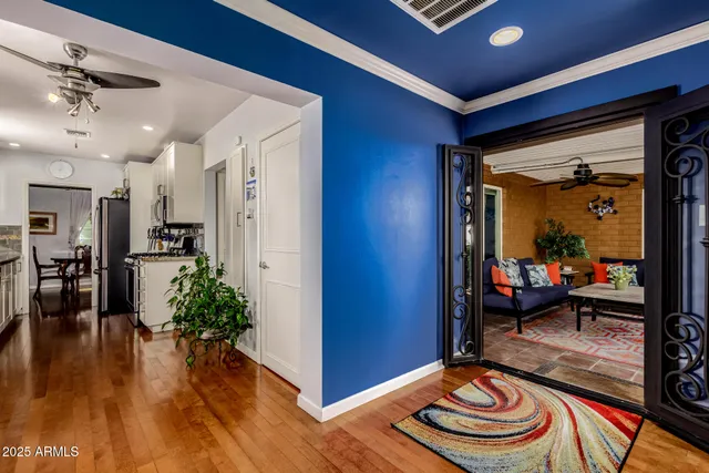 $634,000 | 702 West Cambridge Avenue, Phoenix, AZ 85007