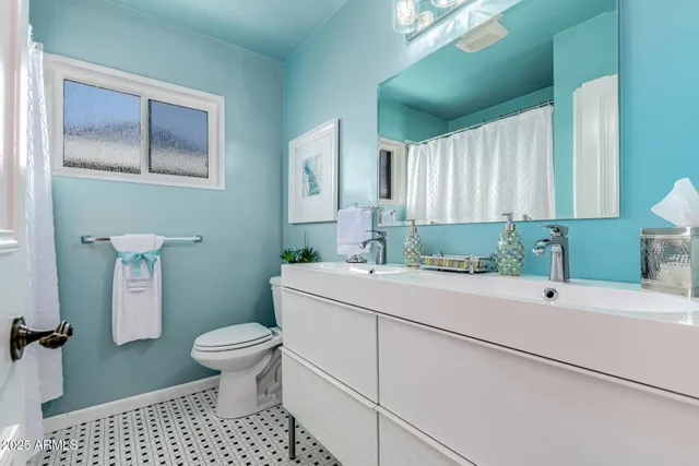 $634,000 | 702 West Cambridge Avenue, Phoenix, AZ 85007