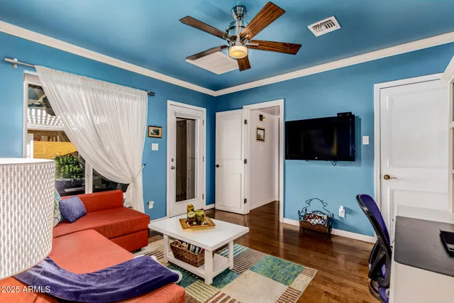 $634,000 | 702 West Cambridge Avenue, Phoenix, AZ 85007