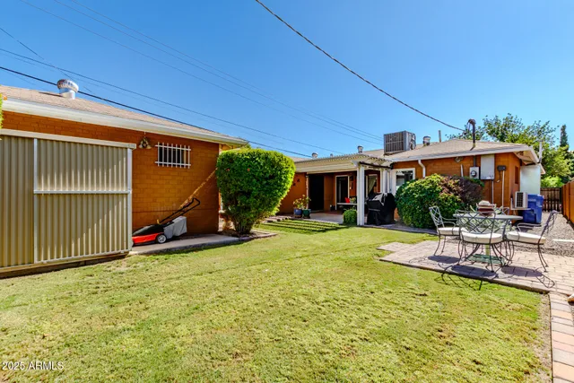 $634,000 | 702 West Cambridge Avenue, Phoenix, AZ 85007