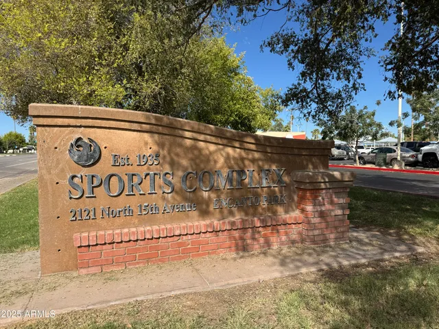 $634,000 | 702 West Cambridge Avenue, Phoenix, AZ 85007