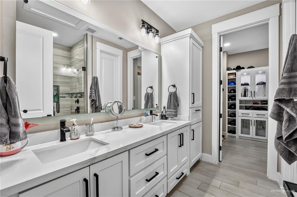 3204 East Rabbit Run Avenue Alton, TX 78573 - Photo 11 of 33 Gallery Image 11