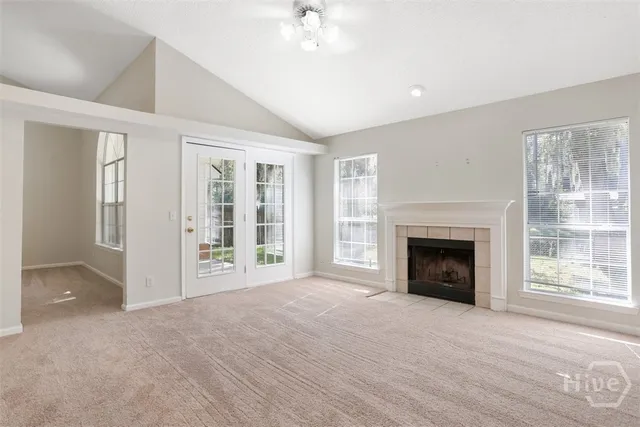 $369,500 | 105 Laurens Lane, Savannah, GA 31419