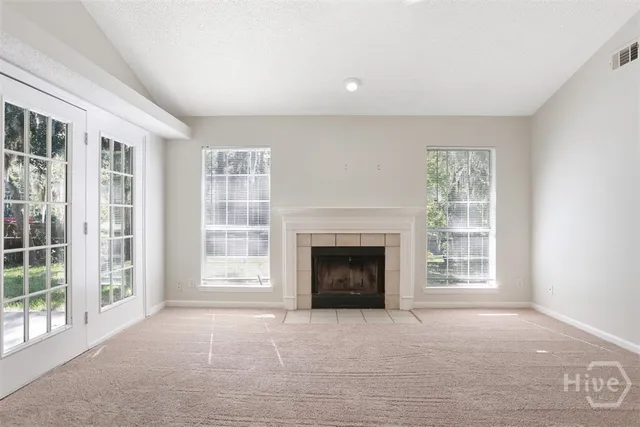 $369,500 | 105 Laurens Lane, Savannah, GA 31419