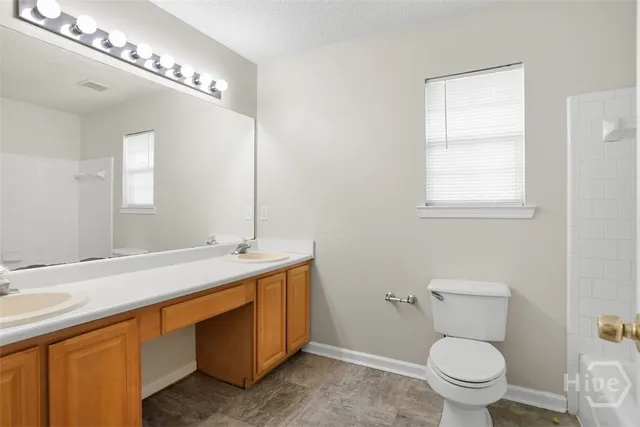 $369,500 | 105 Laurens Lane, Savannah, GA 31419