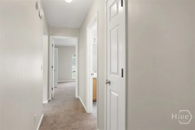 $369,500 | 105 Laurens Lane, Savannah, GA 31419