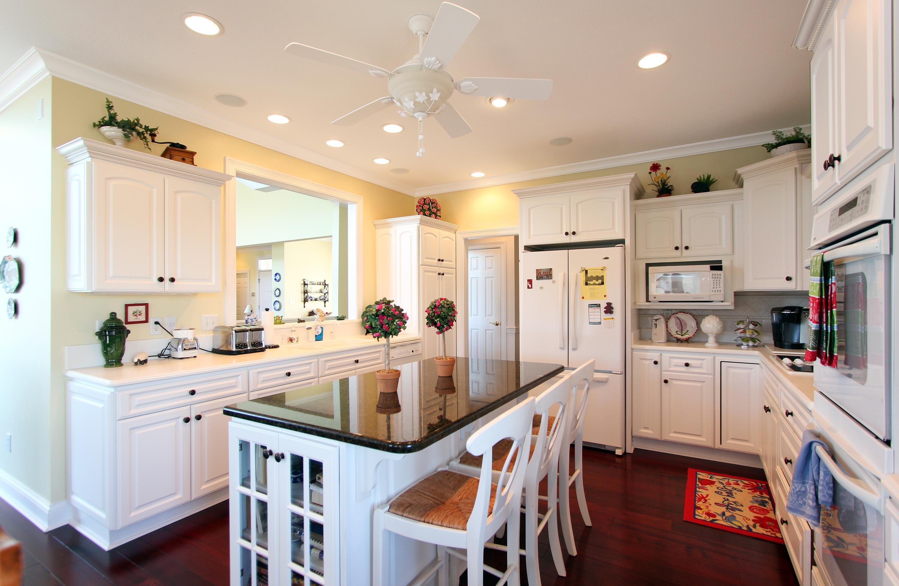 219 Sequoyah Road Loudon, TN 37774 - Photo 13 of 40 Kitchen V2