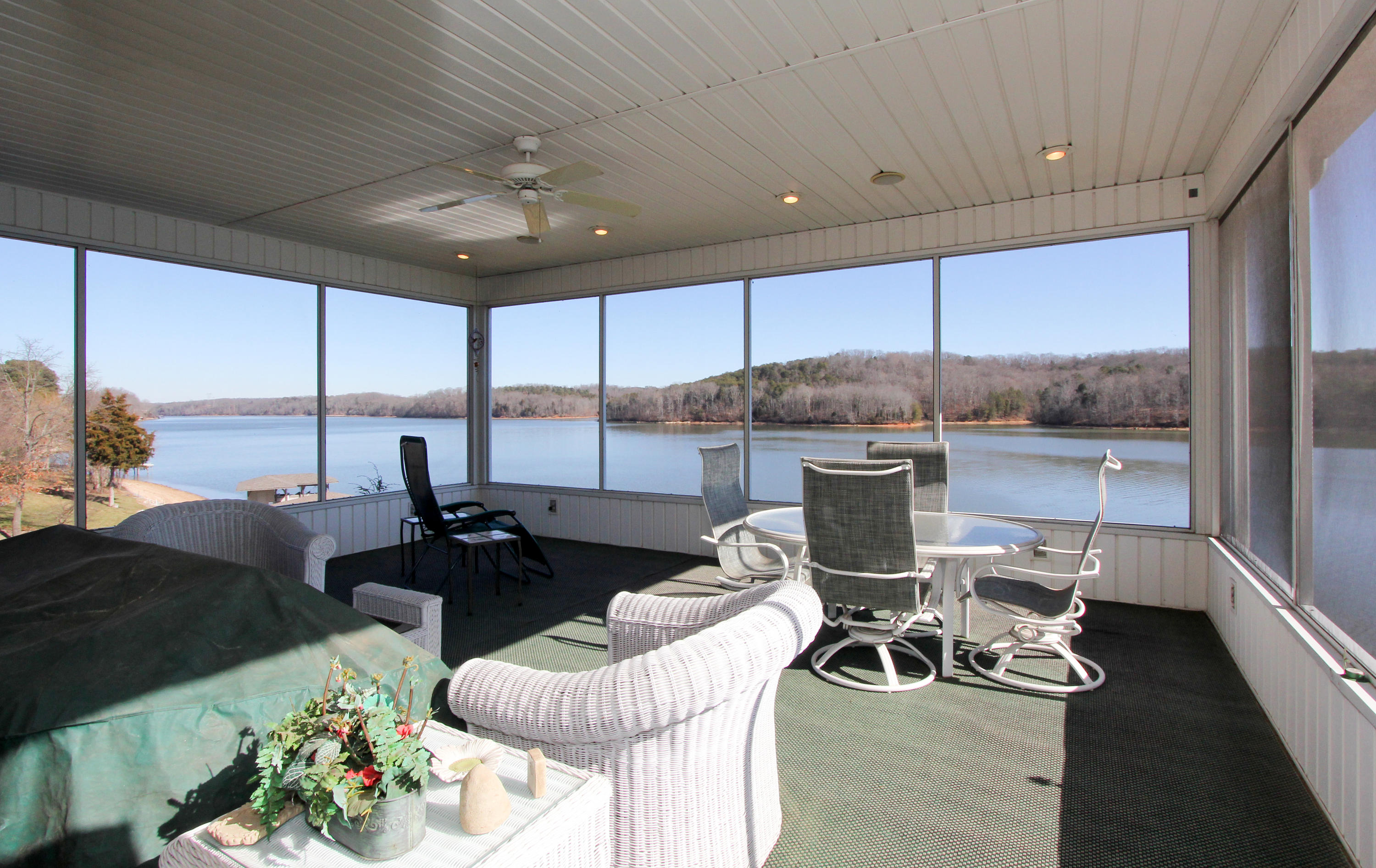 219 Sequoyah Road Loudon, TN 37774 - Photo 18 of 40 Screened Porch