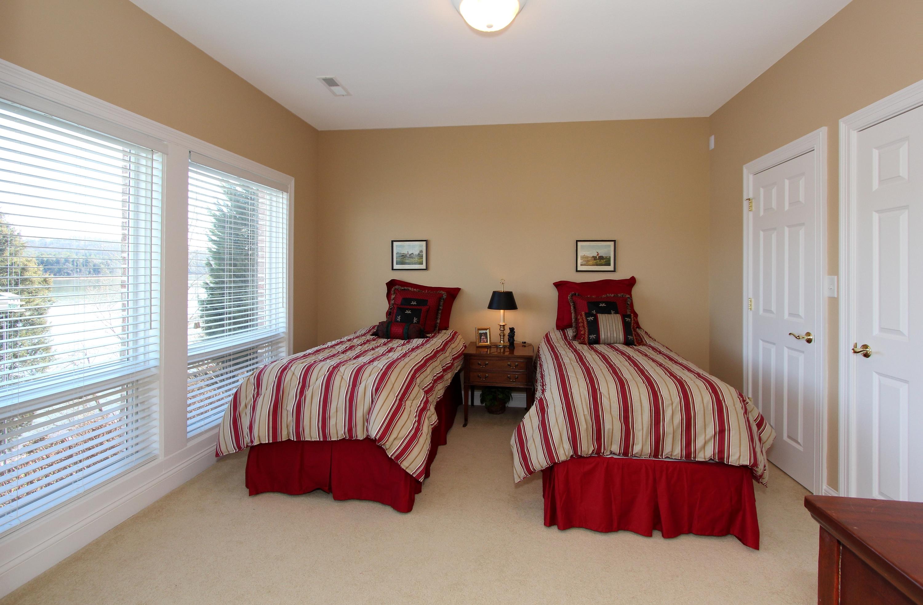 219 Sequoyah Road Loudon, TN 37774 - Photo 30 of 40 Bedroom 2 V1