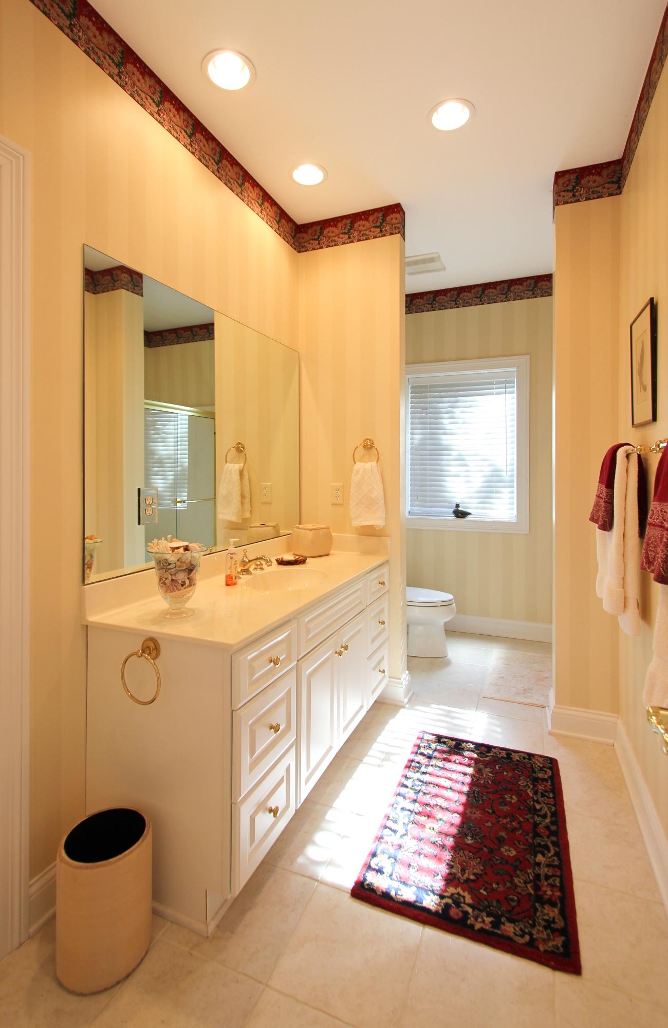 219 Sequoyah Road Loudon, TN 37774 - Photo 32 of 40 Full Bath 2