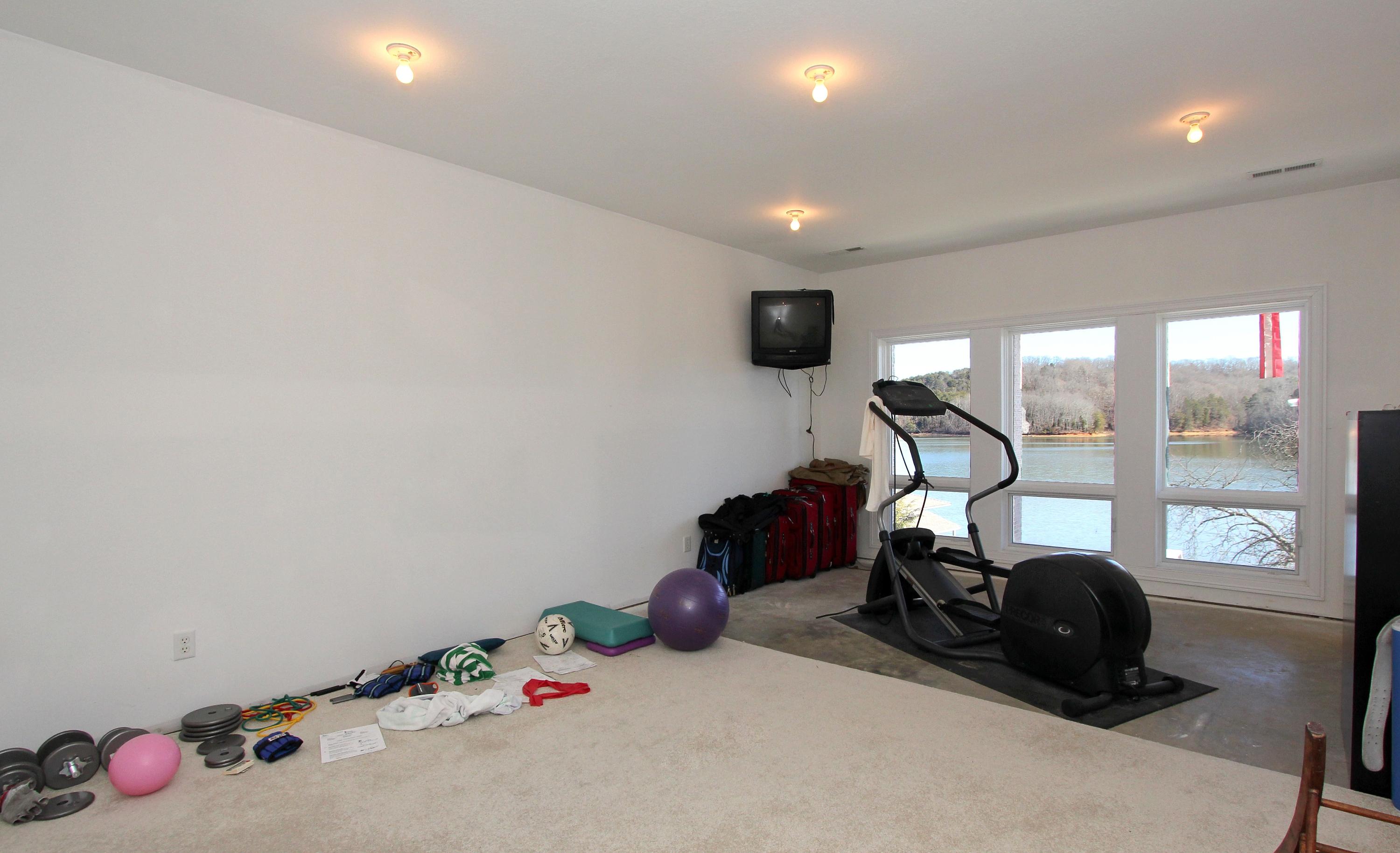 219 Sequoyah Road Loudon, TN 37774 - Photo 34 of 40 Exercise Room