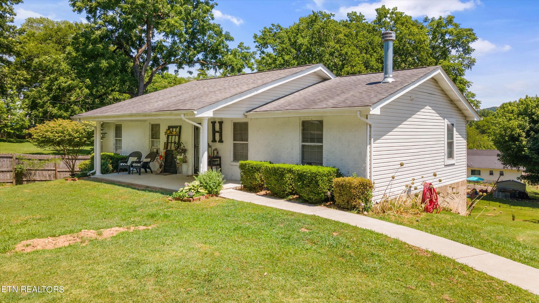 1210 Granville Conner Road Powell, TN 37849 - Photo 2 of 43 Gallery Image 2
