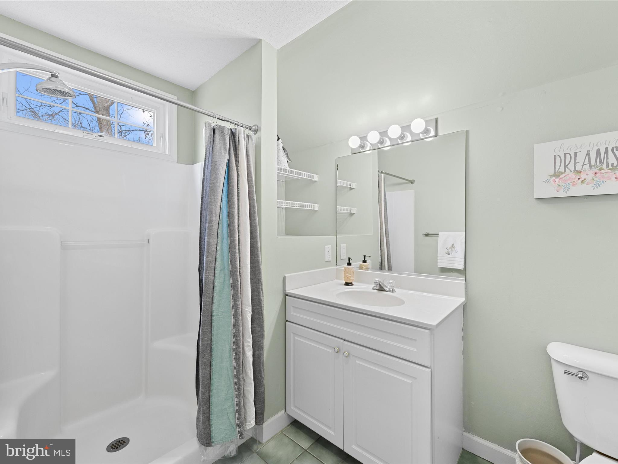 4 Cromwell Drive Ocean View, DE 19970 - Photo 31 of 59 Upper Level Second Bedroom with Ensuite