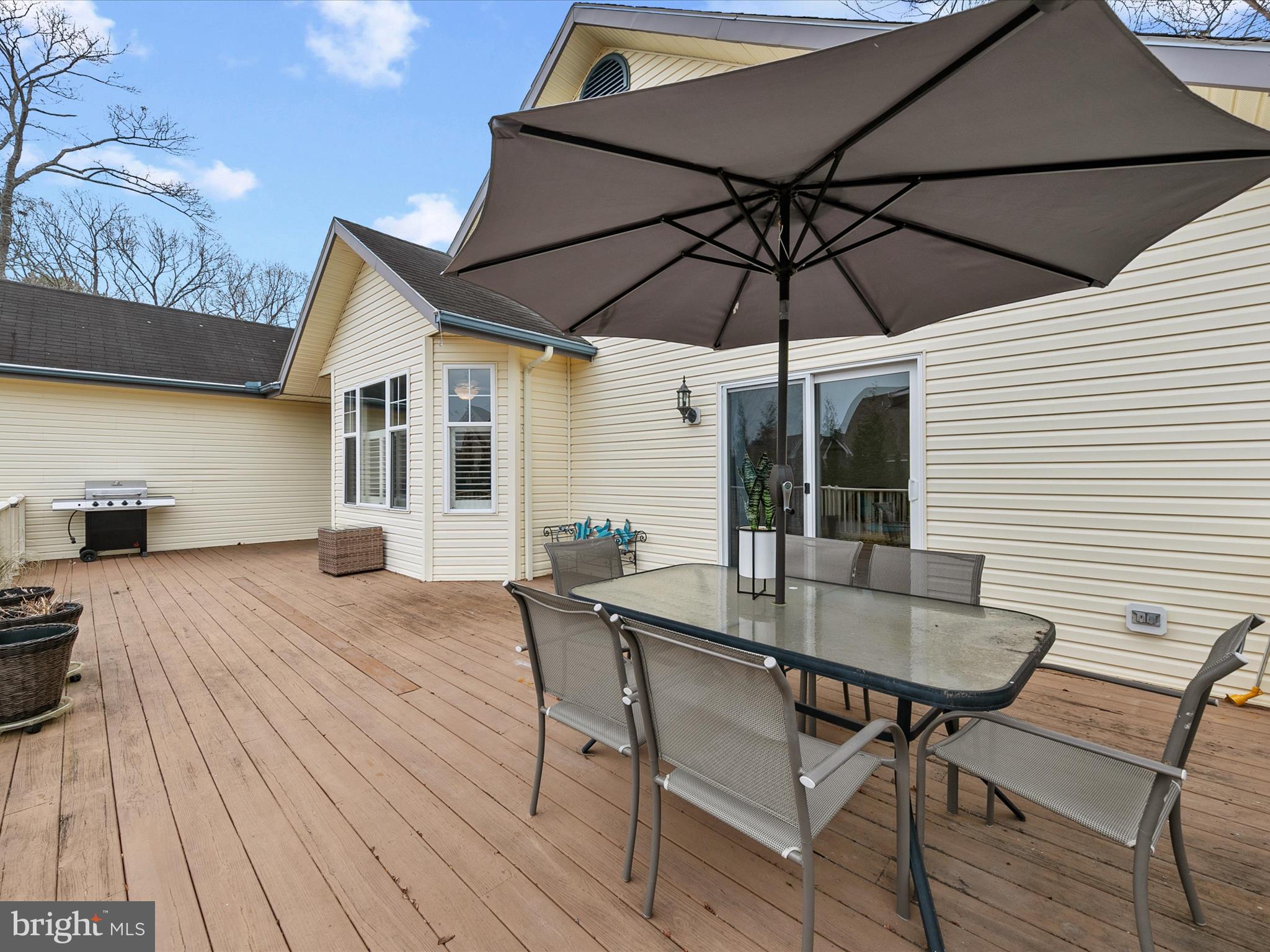 4 Cromwell Drive Ocean View, DE 19970 - Photo 41 of 59 a outdoor space with a table and chairs