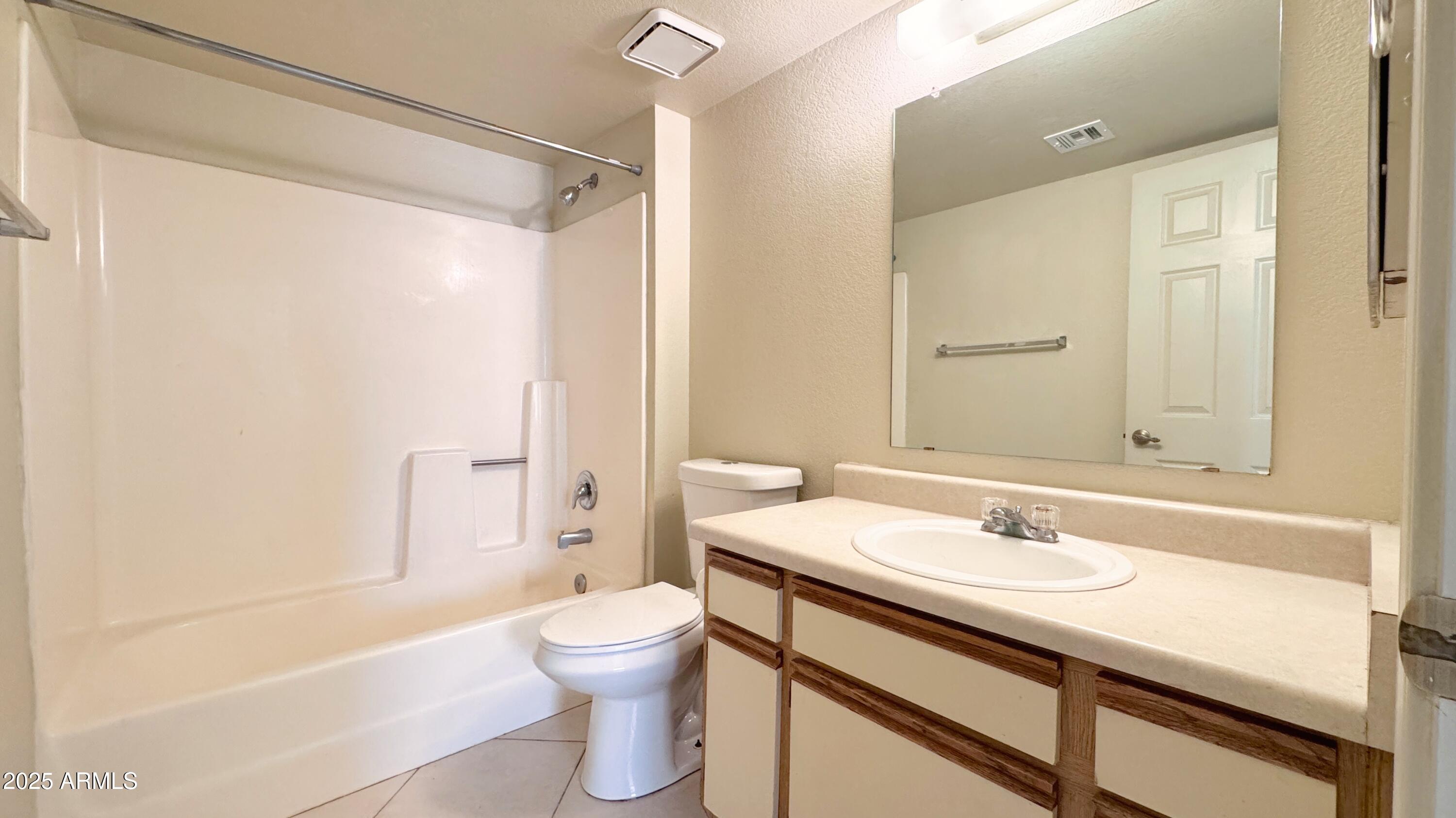 1440 North Idaho Road, Unit 1008 Apache Junction, AZ 85119 - Photo 15 of 28 Main bath