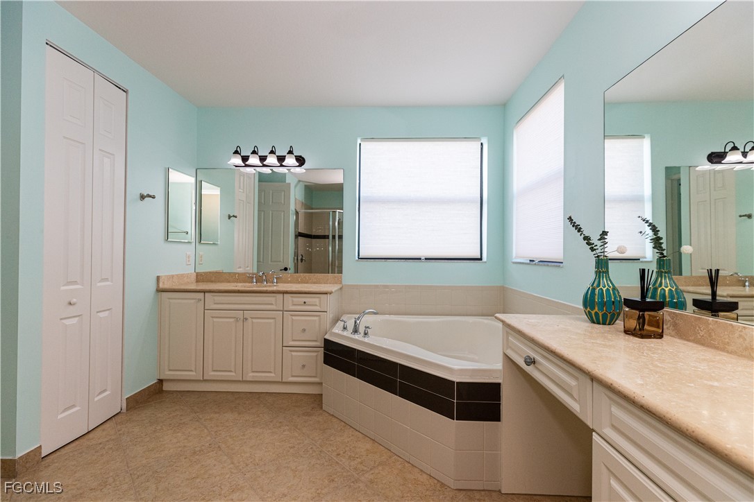 11660 Meadowrun Circle Fort Myers, FL 33913 - Photo 28 of 46