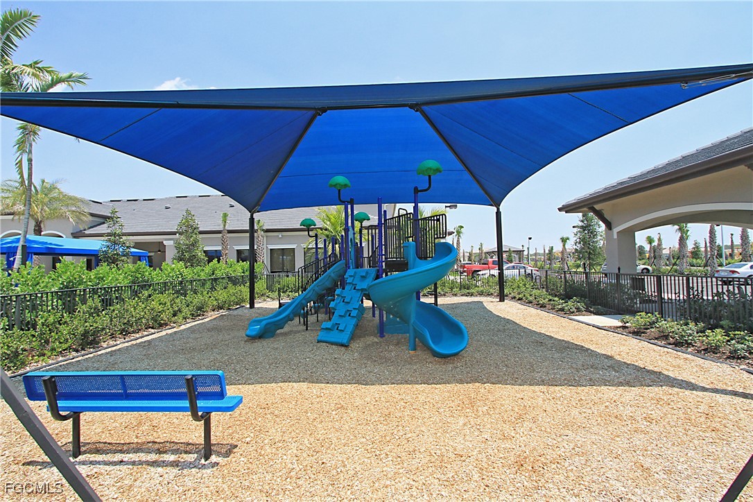 11660 Meadowrun Circle Fort Myers, FL 33913 - Photo 41 of 46