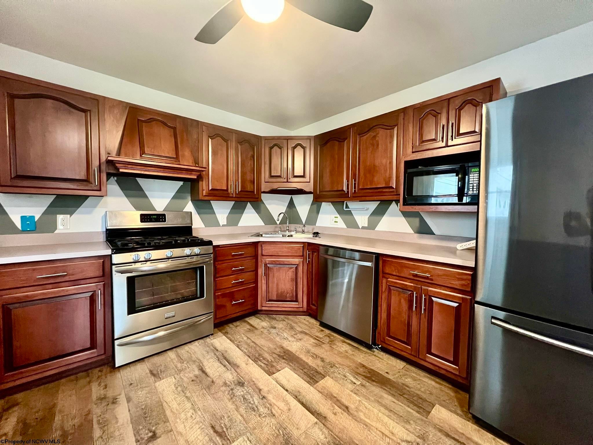 502 Hayhurst Street Rivesville, WV 26588 - Photo 11 of 25 Gallery Image 11
