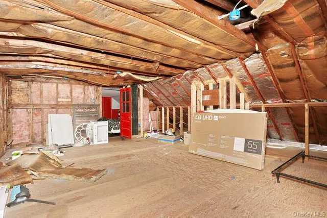 a view of a house with a outdoor space