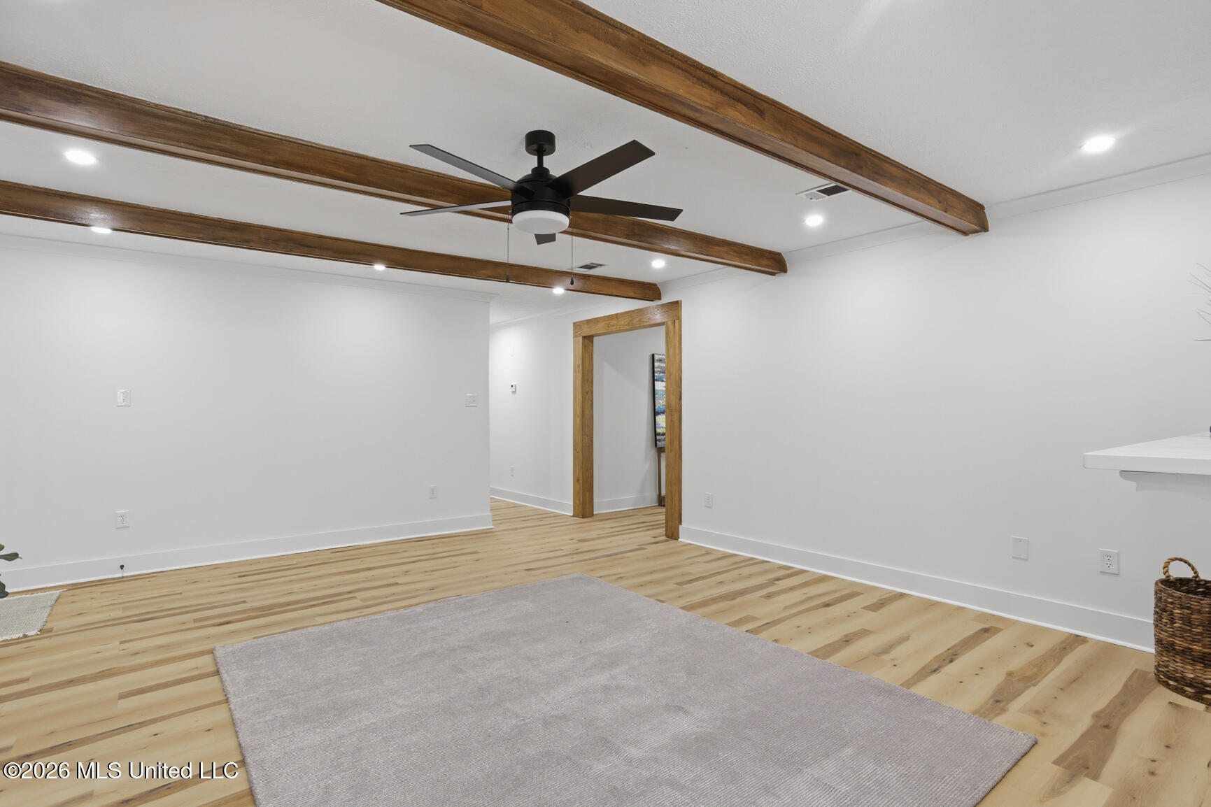 860 Rutherford Drive Jackson, MS 39206 - Photo 25 of 39 living room 860 Rutherford Dr