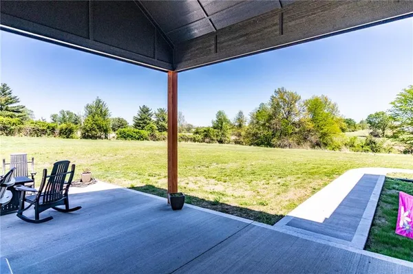 $599,900 | 53 Northwest 150th Road, Warrensburg, MO 64093